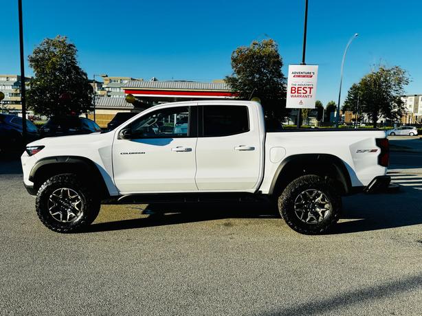 2024 Chevrolet Colorado ZR2 - No Accidents, One Owner image 8