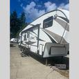Used 2014 Keystone RV Cougar 279RKSWE thumbnail image 2