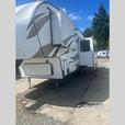 Used 2014 Keystone RV Cougar 279RKSWE thumbnail image 4