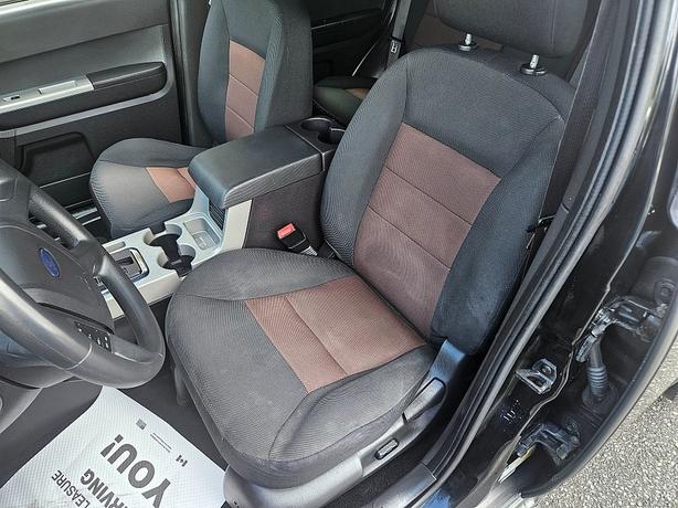 2008 Ford  Escape XLT image 8