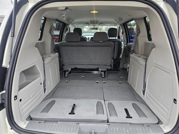 2008 Dodge Grand Caravan 4dr Wgn SE image 7