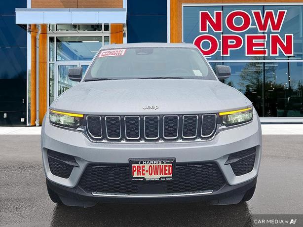 2022 Jeep Grand Cherokee Laredo 4x4 Sport Utility | One Owner | No Reported Acci image 2