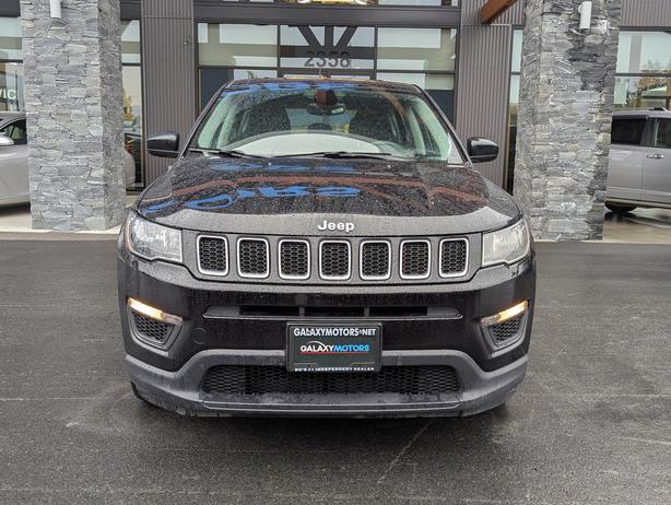 2017 Jeep Compass image 3