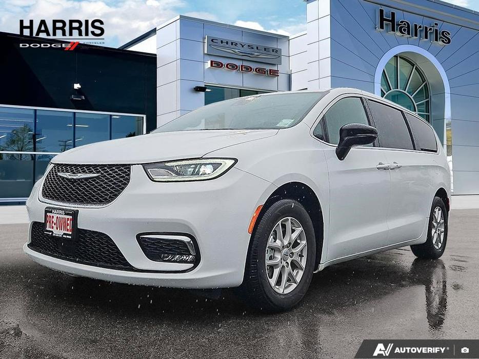 2024 Chrysler Pacifica Touring | No Reported Accidents! display photo