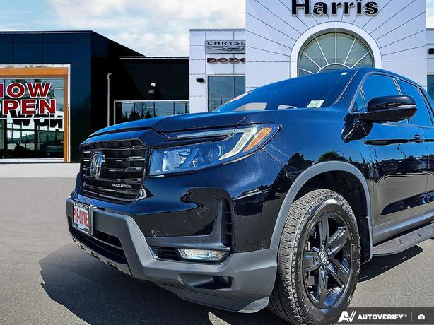 2023 Honda Ridgeline Black Edition AWD | Remote Start | Cruise Control! image 8