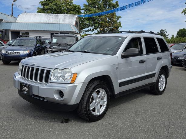 2006 Jeep Grand Cherokee image 3
