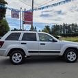 2006 Jeep Grand Cherokee thumbnail image 8