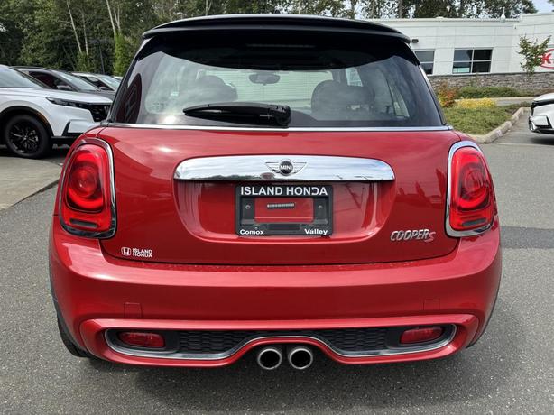 2015 MINI Cooper Hardtop S image 6