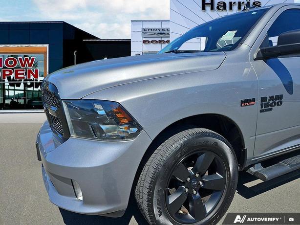 2020 RAM 1500 Classic Express 4x4 Crew Cab 5'7 Box | Keyless Entry | Back-Up Cam image 8