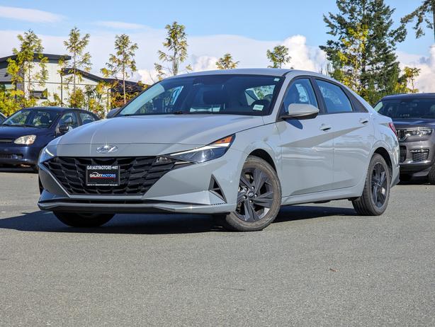 2021 Hyundai Elantra Preferred - Heated Seats, Apple CarPlay/A.A. image 1