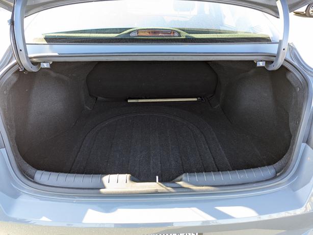 2021 Hyundai Elantra Preferred - Heated Seats, Apple CarPlay/A.A. image 8