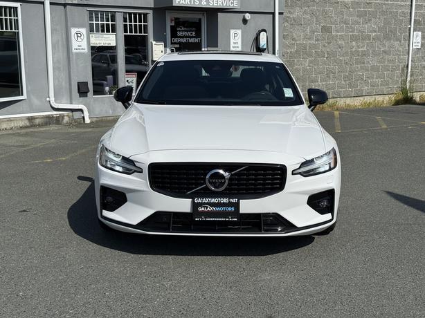 2022 Volvo S60 B5 R-Design AWD - Front dual zone A/C & ABS Brakes image 3
