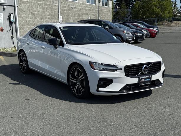 2022 Volvo S60 B5 R-Design AWD - Front dual zone A/C & ABS Brakes image 4