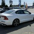 2022 Volvo S60 B5 R-Design AWD - Front dual zone A/C & ABS Brakes thumbnail image 6