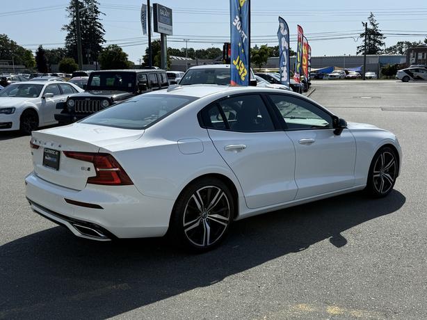 2022 Volvo S60 B5 R-Design AWD - Front dual zone A/C & ABS Brakes image 6