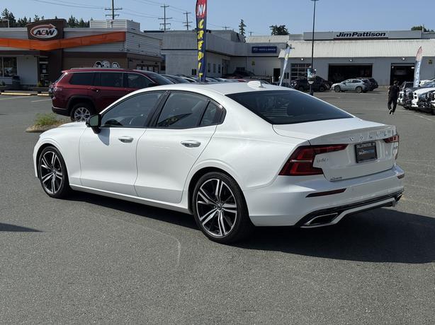 2022 Volvo S60 B5 R-Design AWD - Front dual zone A/C & ABS Brakes image 8