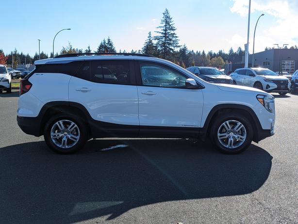 2023 GMC Terrain SLE - No Accidents, AWD, Heated Seats image 5