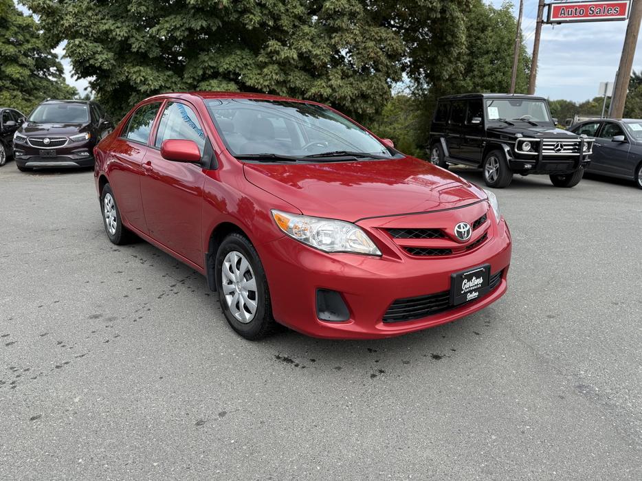 2013 Toyota Corolla display photo