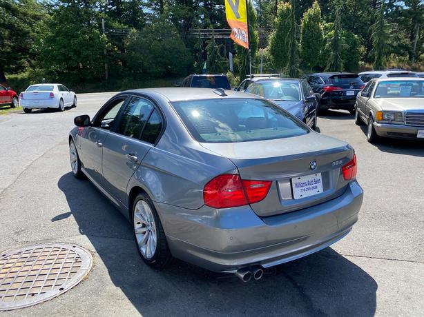 2011 BMW  328i xDrive AWD 3.0 6cyl roof nav image 7