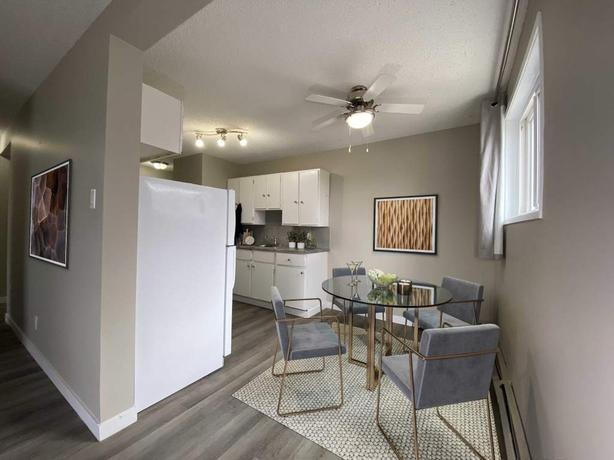 1 bedroom Alexander Apartments image 2
