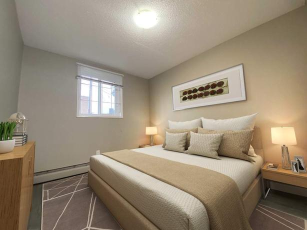 3 bedroom Mainstreet Village image 2