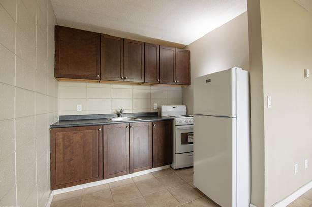 Bachelor Cornerstone Apartments image 5