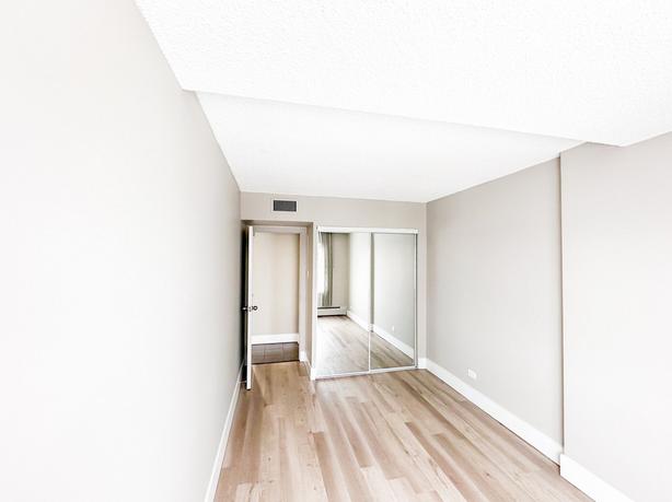 3 bedroom Mainstreet Tower image 4