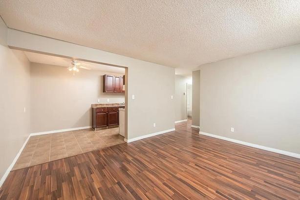 1 Bedroom Inglewood 124 Apartments image 7