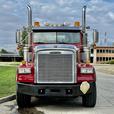 2007 Freightliner FLD120 18,100-Litre Fuel Tank Truck Diesel with Air Brakes thumbnail image 3