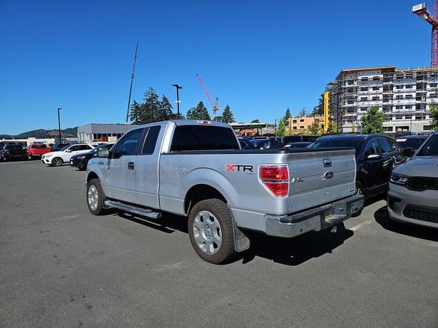 2012 Ford F-150 4WD Standard Pickup | No Reported Accidents! image 4