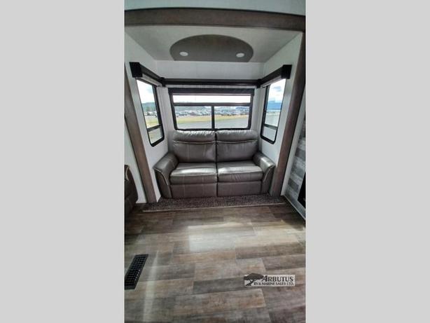 Used 2021 Forest River RV Cedar Creek 388RK image 7