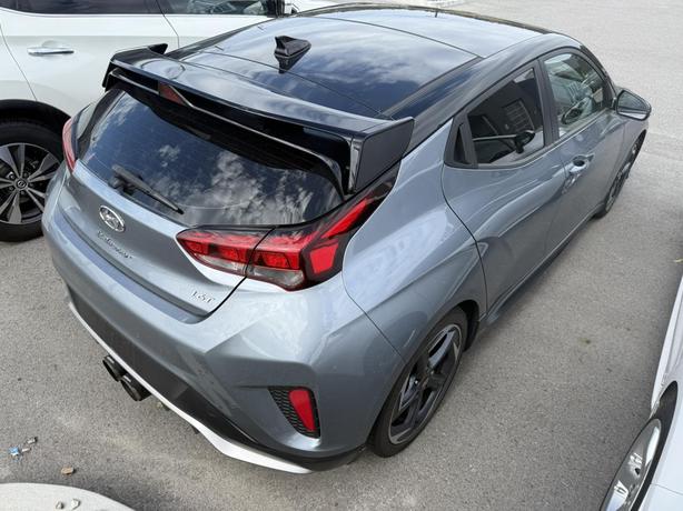 2019 Hyundai Veloster Turbo Tech image 4