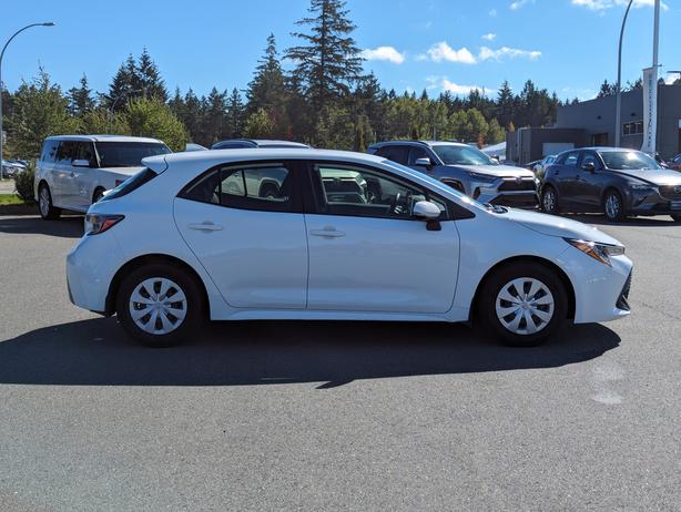 2022 Toyota Corolla Hatchback - Lane Keep, Radar Cruise, Phone Projection image 5