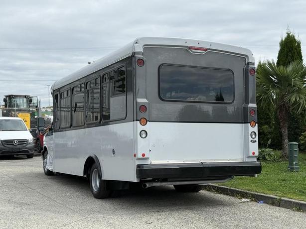 2019 Chevrolet Express G4500 22-Passenger Wheelchair Accessible Bus image 8