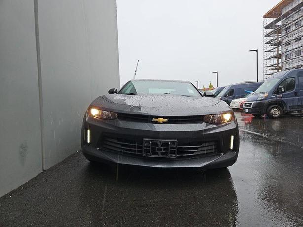 2017 Chevrolet Camaro 2dr Cpe 1LT | Remote Starter | Smart Device Integration! image 2