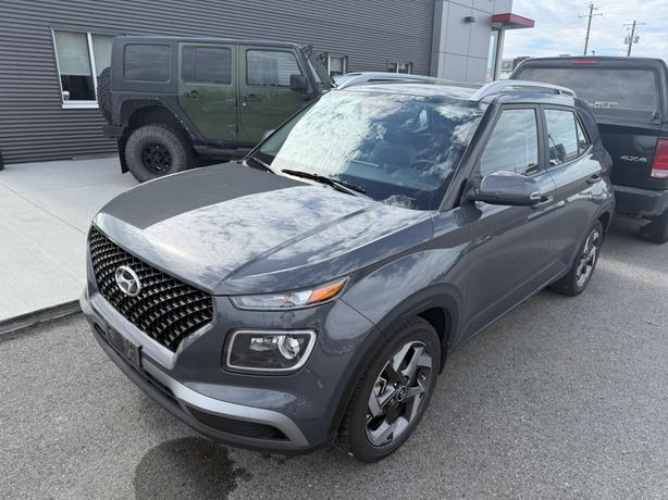 2023 Hyundai Venue Ultimate image 2