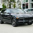2023 Porsche Cayenne Platinum Edition AWD thumbnail image 3
