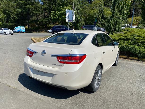 2013 Buick  Verano Leather Group image 5