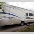 Used 2005 Coachmen RV Leprechaun 296 thumbnail image 4
