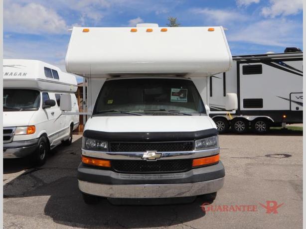 Used 2008 Thor Motor Coach Chateau Sport 28RQ image 2