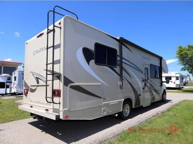 Used 2020 Thor Motor Coach Chateau 28Z image 5