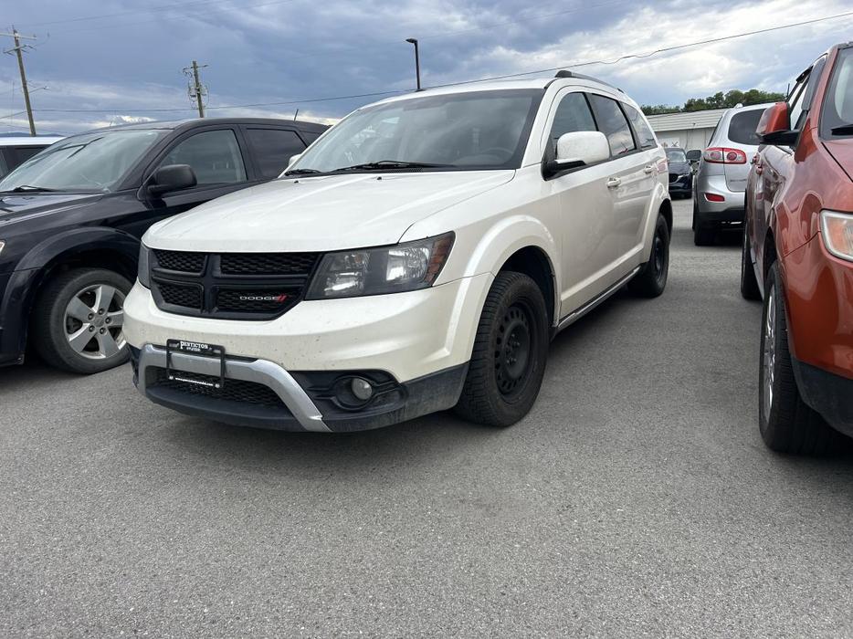 2017 Dodge Journey Crossroad display photo