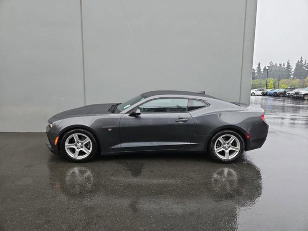 2017 Chevrolet Camaro 2dr Cpe 1LT | Remote Starter | Smart Device Integration! image 3
