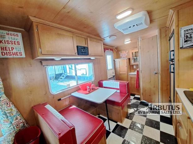 Used 2017 Riverside RV Retro 180R image 7