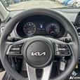 2023 Kia Seltos LX thumbnail image 7