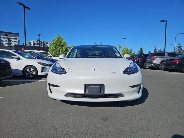 2020 Tesla Model 3 Long Range AWD | Heated Seats! image 2