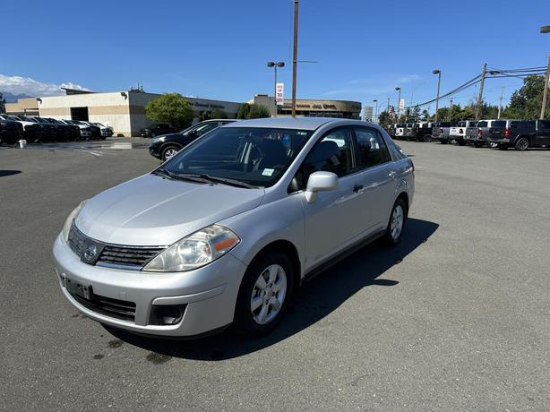 2007 Nissan Versa 1.8 S image 1