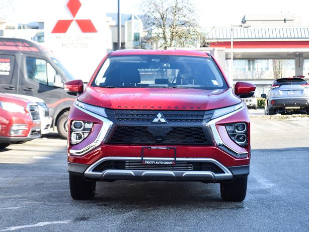 2024 Mitsubishi Eclipse Cross SE - Manager Demo, Power Liftgate, Heated Seats image 2