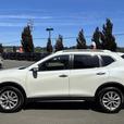 2020 Nissan Rogue SV thumbnail image 4