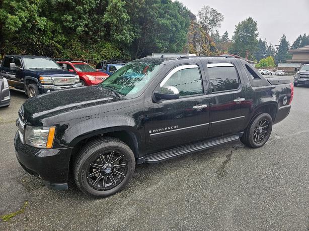 2008 Chevrolet  Avalanche LTZ image 6